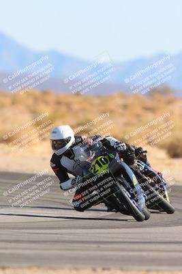 media/Jan-10-2025-CVMA Friday Practice (Fri) [[489e0da257]]/Group 4 and Trackday/Session 4 (Turn 16)/